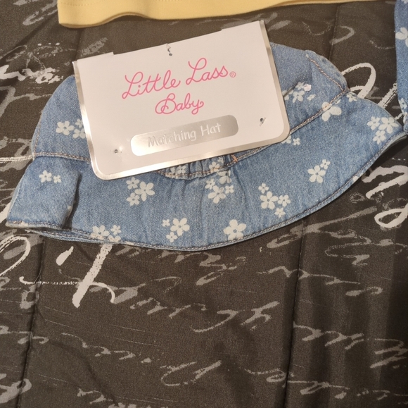 Little Lass 3 PC Blue Floral Baby Romper/Hat Yellow T-shirt 18 Months - Picture 3 of 4